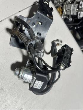 Scbdr33w48c054827 Exotic Vehicles 2008bentley Continental Gtc Battery Discharge Fuse Relay Module Unit 3d0919083