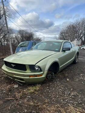 663.fd1h05 Ford Mustang 2005 Fuse Box Cabin 977