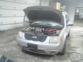 663.fd1i07 Ford Freestyle 2007 Fuse Box Cabin 2041896