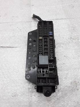 Bv6t-14a301-hb Ford Rear Trunk Fuse Box Cabin 2.0l Se 2013 Focus Z-51p