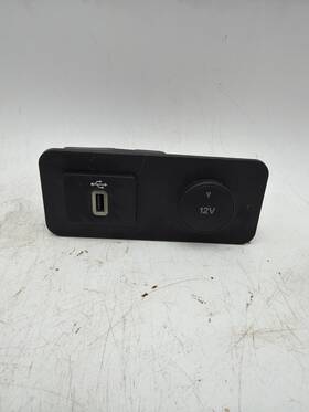 Gj54s045r31a Ford 17-19 Escape Usb Plug In And Lighter Socket 12v Port Panel Module Trim Oem