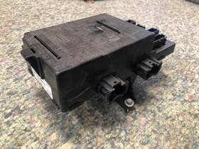 5l3t-14a067-aa Ford Truck 663.fd8505 05 F150 King Ranch Used Interior Cab Fuse Relay Box