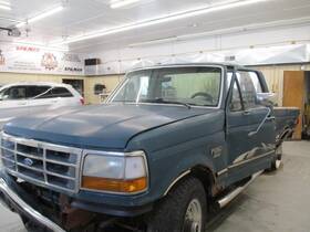 663.fd8696 Ford Truck F250 1996 Fuse Box Cabin 1736200