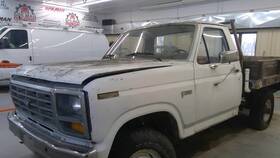 663.fd8e82 Ford Truck F250 1982 Fuse Box Cabin 1734731