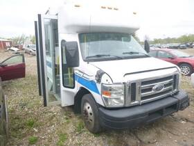 663.fd8f09 Ford Truck E450sd 2009 Fuse Box Cabin 1655901