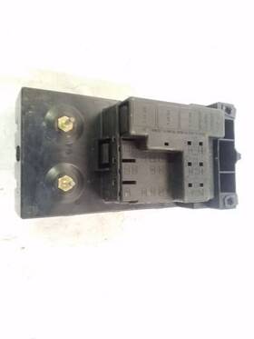 663.fd8m01 Ford Truck Under Left Dash Fuse Box Fits 99 00 01 F250 F350 F450 F550