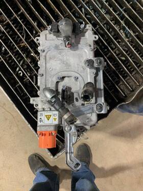 Lx68-14g646-ae Ford Truck Conv/invert/charger Converter Above Transmission Fits 20-22 Escape 802000