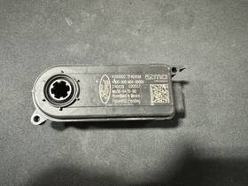 Mb3b-8476-bd Ford Trucks 2021 - 2023 Bronco Oem Radiator Shutter Grille Motor Actuator Mb3b8476bd