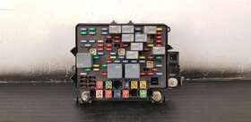 663.gm9j03 Gmc Truck 2003 Yukonxl15 Interior Fuse Box Oem