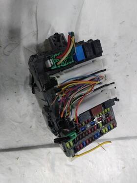 663.ho1416 Honda Cr-v 2016 Fuse Box Cabin 557311