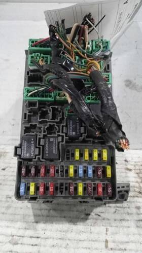 663.ho1b05 Honda Civic 2005 Fuse Box Cabin 544529