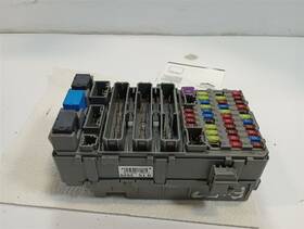 663.ho1h09 Honda 2009 Cr-v Fuse Box Relay Control Module 11314715