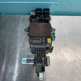 38200-sm5-a01 Honda 663.ho1j95 1993-1997 Accord Fuse Box Cabin 4 Cylinder