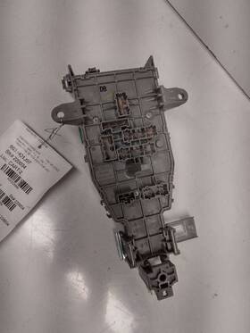 38200-sm5-a01 Honda 663.ho1j97 1997 Accord Fuse Box Cabin P/n 326889