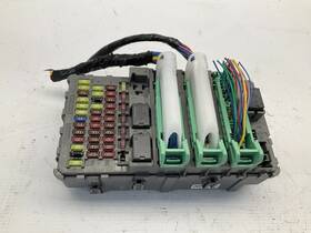 663.ho1t23 Honda 21 22 23 Passport Trailsport Suv 3.5 Awd At Cabin Fuse Relay Box Fusebox B