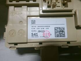 663.hy1523 Hyundai Kona 2023 Fuse Box Cabin 119125