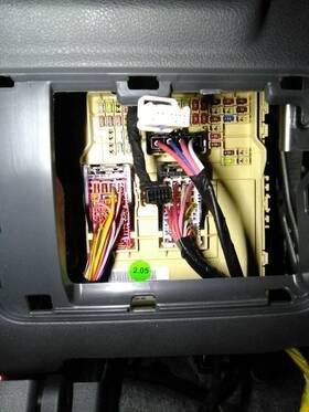 Hyundai 663.hy1q20 20 Sonata Fuse Box Cabin 1.6 Liter