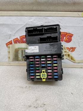 663.hy1s07 Hyundai Sonata 2007 Fuse Box Cabin 392507