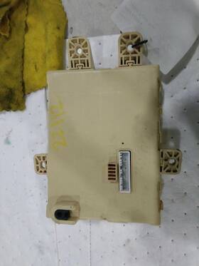 663.hy1t16 Hyundai Azera 2016 Fuse Box Cabin 571147