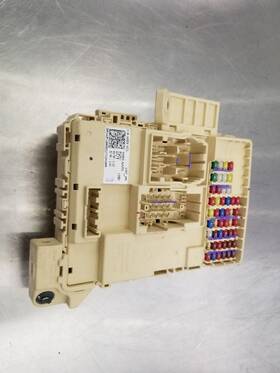 919s3aa951 Hyundai 24 2024 Elantra Se Cabin Fuse Box