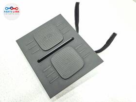 95560p6500nnb Hyundai 2024-25 Santa Fe Center Console Wireless Phone Battery Charger Mat Assy
