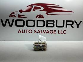 663.in1x16 Infiniti Qx80 2016 Fuse Box Cabin 469655