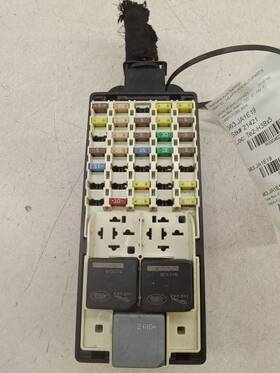663.ja1e19 Jaguar 2019 Xe Cabin Interior Fuse Relay Module Oem Used Tested