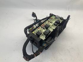 663.ja1p18 Jaguar 17 18 Xf Awd 3.0 At Cabin Fuse Relay Box Fusebox Oem B