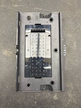 Jaguar L8b214e288 2021-2023 F-pace X761 Front Console Wireless Phone Charger