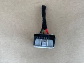 Kia 37120-p1520 2026 Sportage Lithium Battery Control Module Wiring Socket 37120-es220