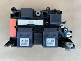 37583-g2000 Kia 2017-2022 Niro Hybrid Battery Pack Junction Box Control