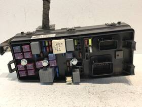 91950-4d020 Kia 663.ki1307 06-10 Sedona Engine Fuse Box Relay Junction Oem