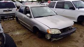 663.ki1b02 Kia Spectra 2002 Fuse Box Cabin 461860