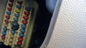 663.ki1f12 Kia Forte 2012 Fuse Box Cabin 551807