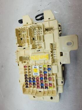 91950-b2551 Kia 2015 Soul 1.6l Cabin Interior Fuse Relay Box Junction