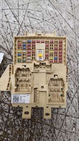 91951j5280 Kia 2018 2019 2020 2021 Stinger Cabin Fuse Box Pn Oem
