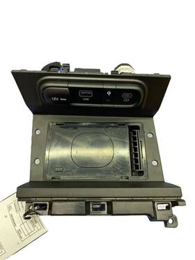95560p1000 Kia 2023-2025 Sportage Console Wireless Phone Charger With And Power Outlet