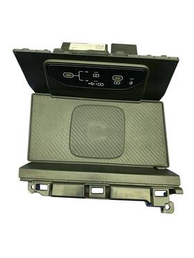 95560p1800 Kia 2026 Sportage Oem Wireless Charger Pad With Usb Port