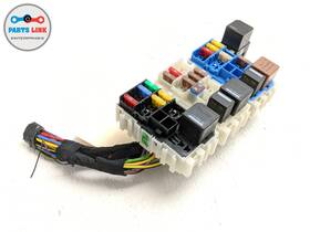 Bj3214b192ca Land Rover 2016-2018 Discovery Sport L550 Rear Left Fuse Box Relay Junction Ecm