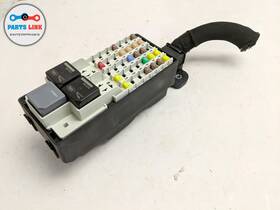 1823212b Land Rover Jaguar 2018-2019 Range Velar L560 2.0l Diesel Right Dash Fuse Box Junction Relay