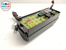 Dk6214a005kxd Land Rover Range 2014-2015 Sport L494 Rear Right Quarter Panel Fuse Box Relay Block