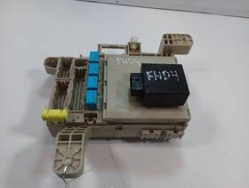 663.le1305 Lexus 2005 Gx470 Fuse Box Relay 12822461