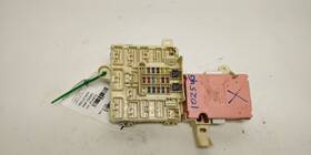 663.le1k05 Lexus Left Dash Wde Cabin Fuse Box Fits2005 Is300 Oem