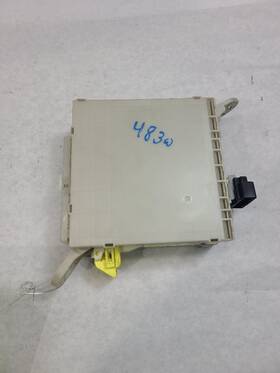 663.le1r08 Lexus Ls460 2008 Fuse Box Cabin 606553