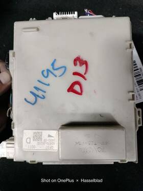 663.le1s10 Lexus Gs350 2010 Fuse Box Cabin 3927698