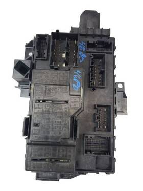 663.fd2212 Lincoln Navigator 2012 Fuse Box Cabin 590856