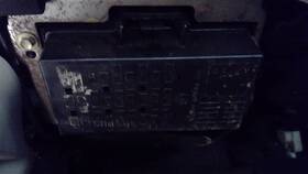 663.fd2u03 Lincoln Town Car 2003 Fuse Box Cabin 565415