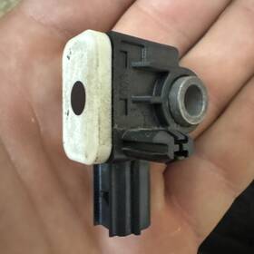 Cm5t-14b006-aa Lincoln Cm5t-148006-aa 2015-2019 Mkc Side Impact Sensor Pln Oem Ford Escape
