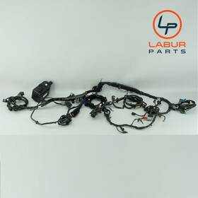 670030374 Maserati M156 14-17 Quattroporte Engine Bay Fuse Box Wiring Harness Z1950