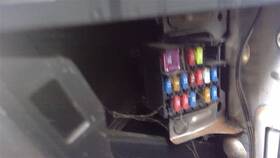 663.mz1n12 Mazda 5 2012 Fuse Box Cabin 560414